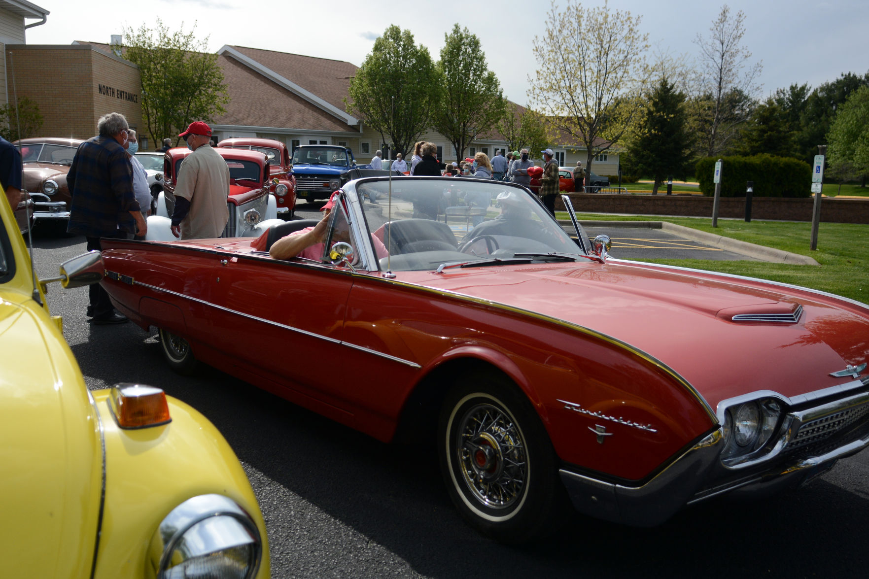 Oak Park Place classic car parade
